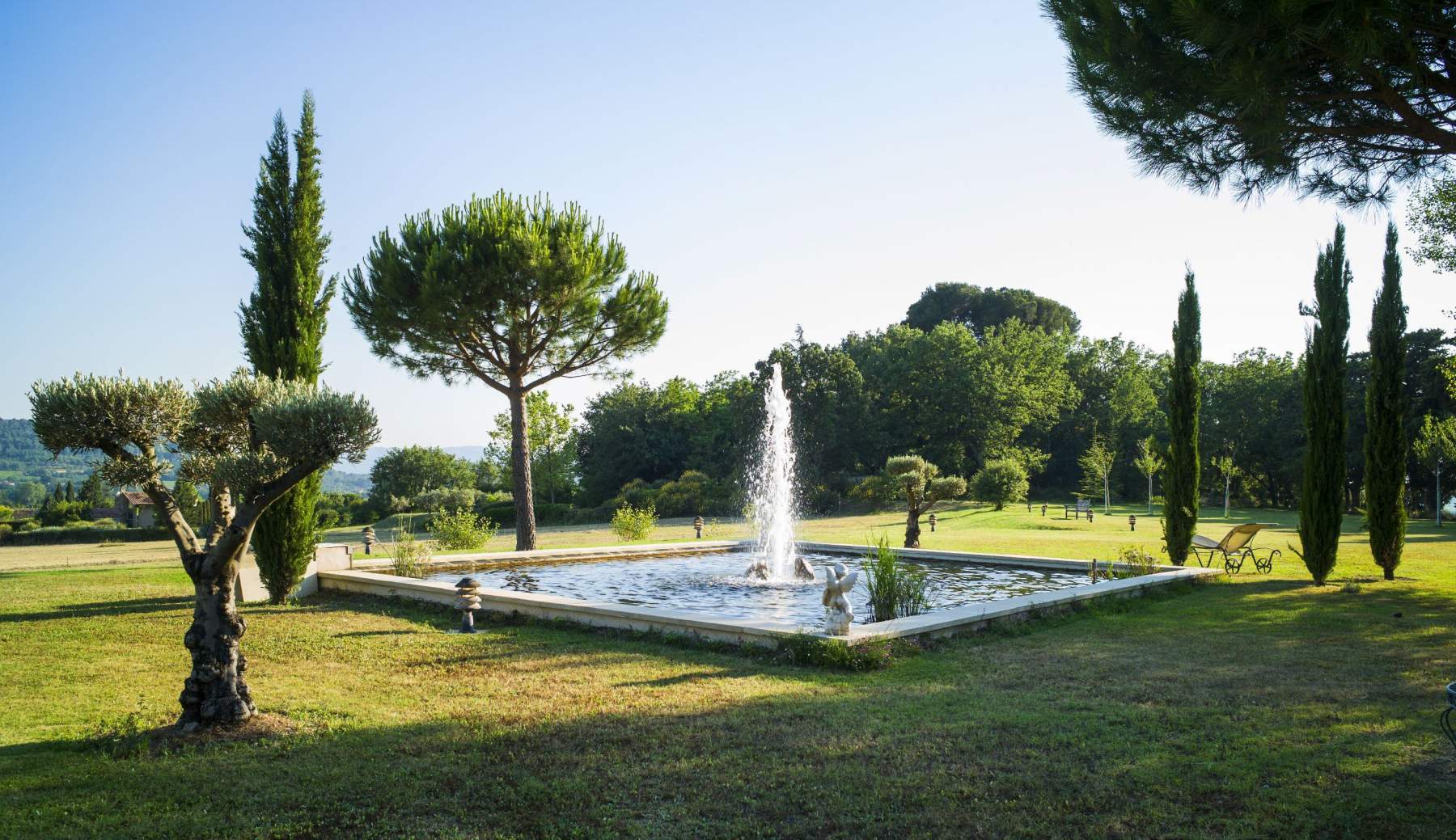 Parc du Mas de Guilles, Hôtel de Charme à Lourmarin dans le Luberon