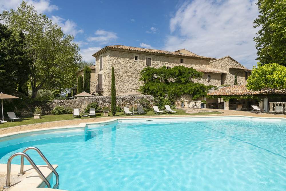 Piscine du Mas de Guilles, Hôtel de Charme à Lourmarin dans le Luberon