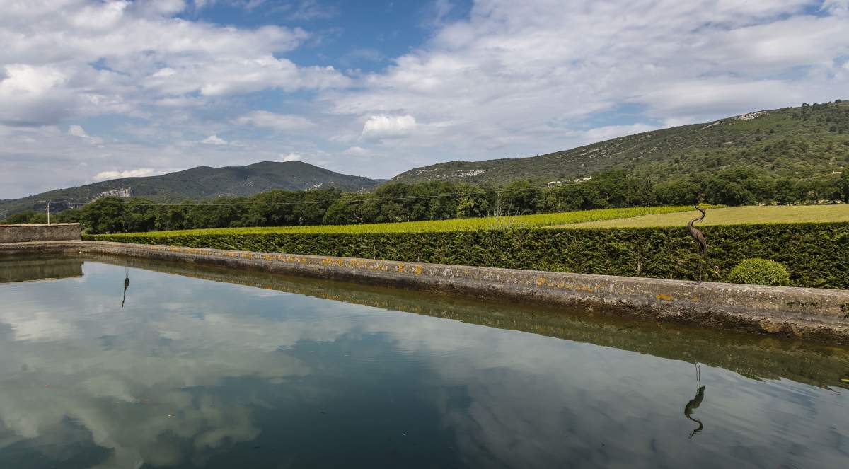 Small Pond Le Mas de Guilles Charming Hotel in Luberon